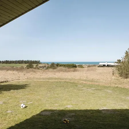 Two-bedroom Holiday In *